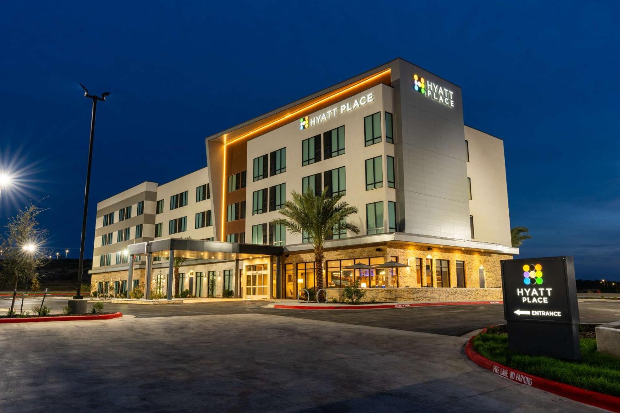 Hyatt Place อีเกิสพาส ภายนอก รูปภาพ